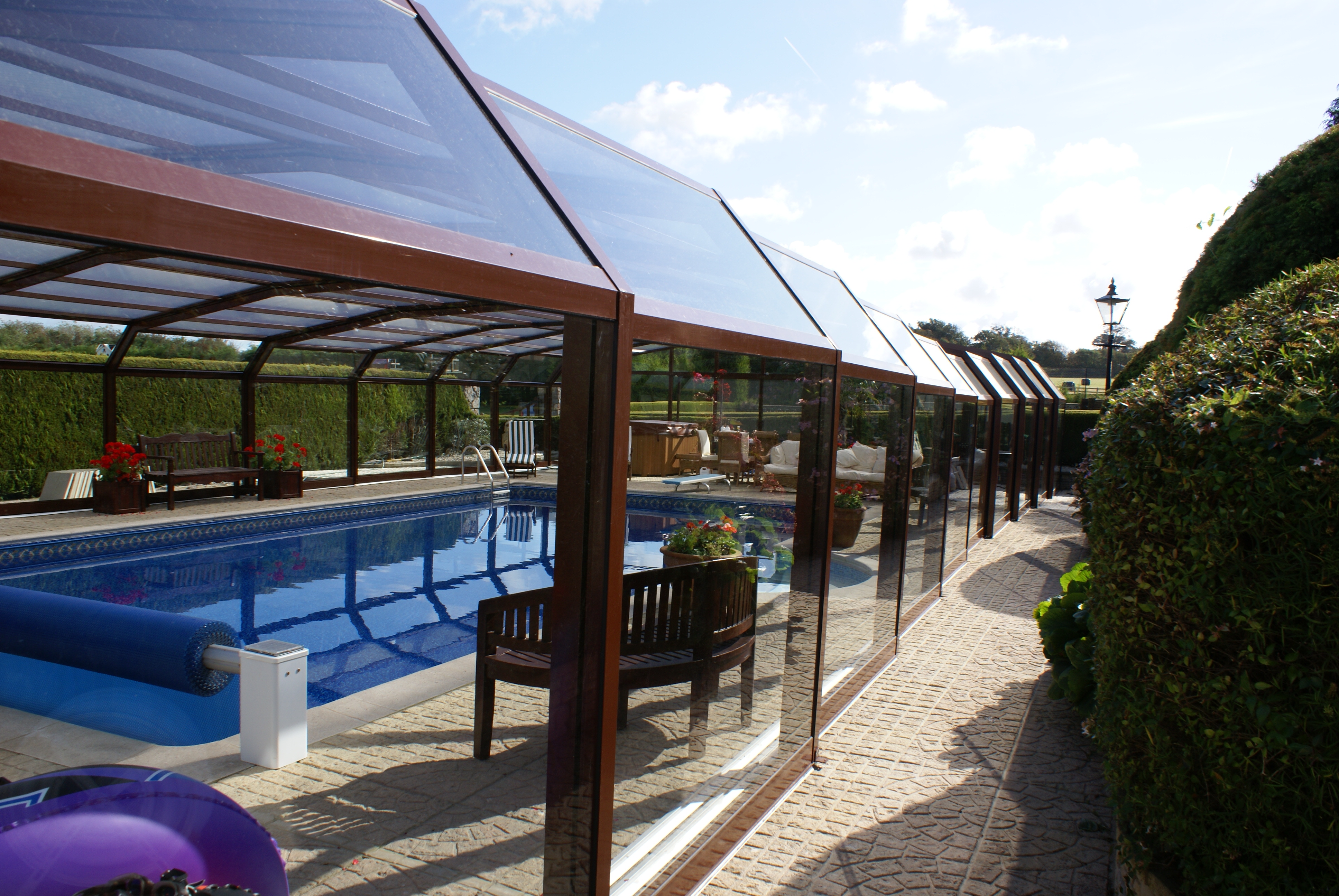 Telescopic-Enclosure-Liner-Wales 7.JPG