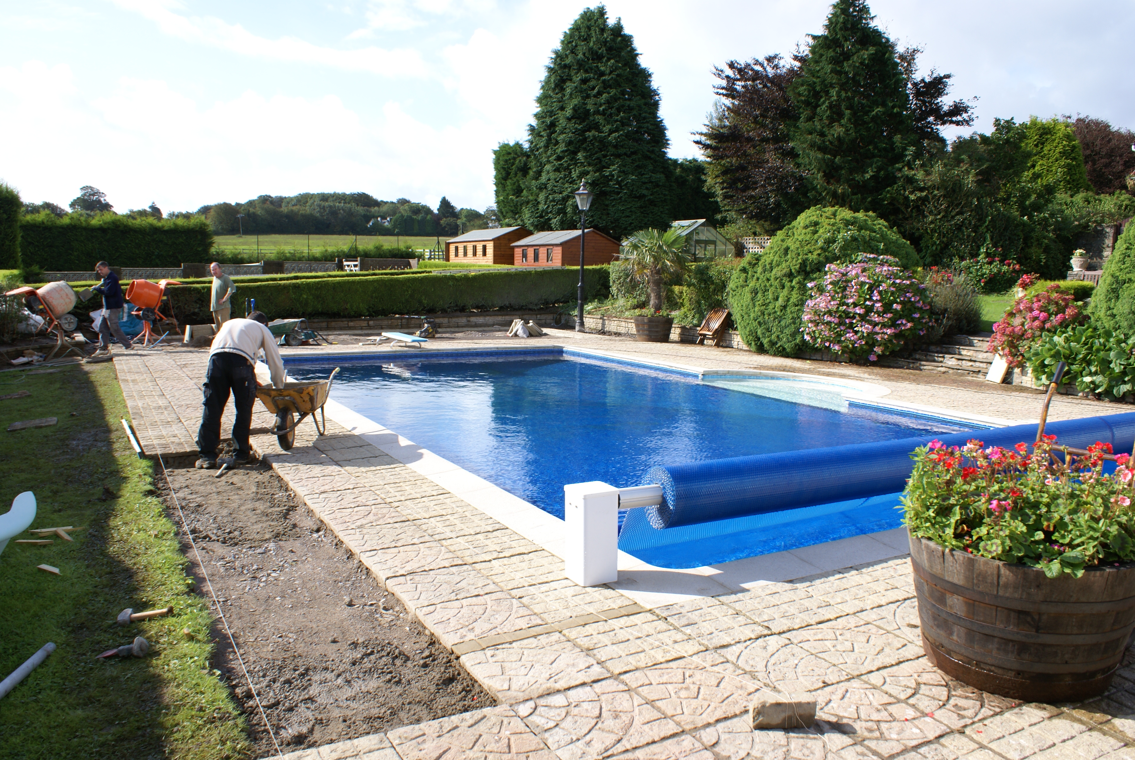 Telescopic-Enclosure-Liner-Wales 3.JPG