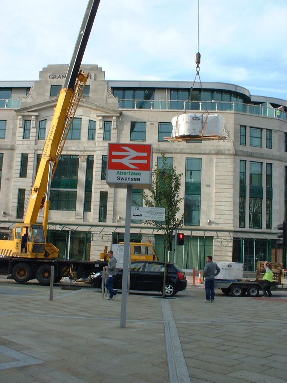 Commercial-spa-steam-rooom-heated-loungers-curved-showers-hottubs-marquis 10.JPG