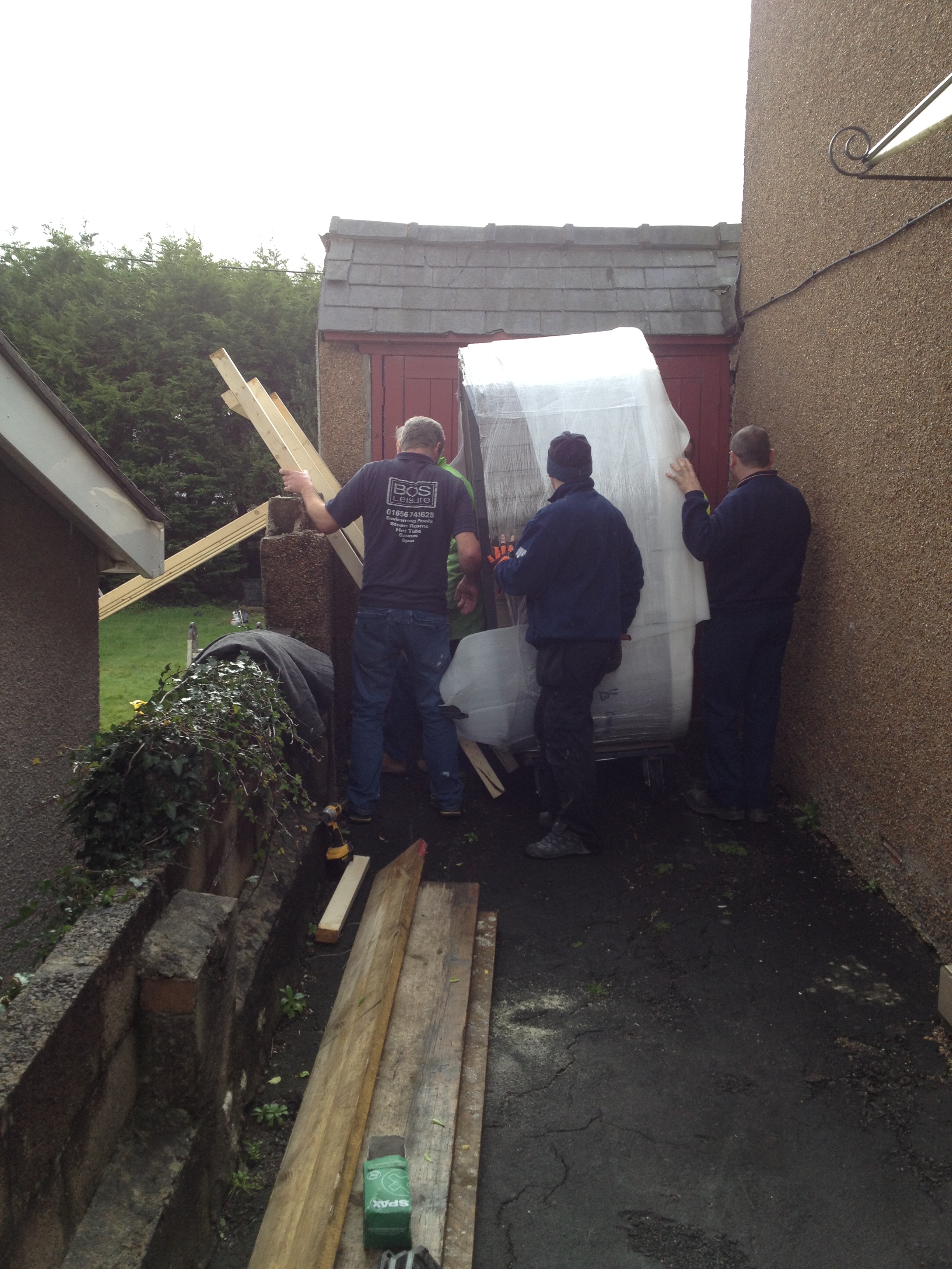 Marquis-Spa-Mirage-Bridgend-Hottub 2.jpg