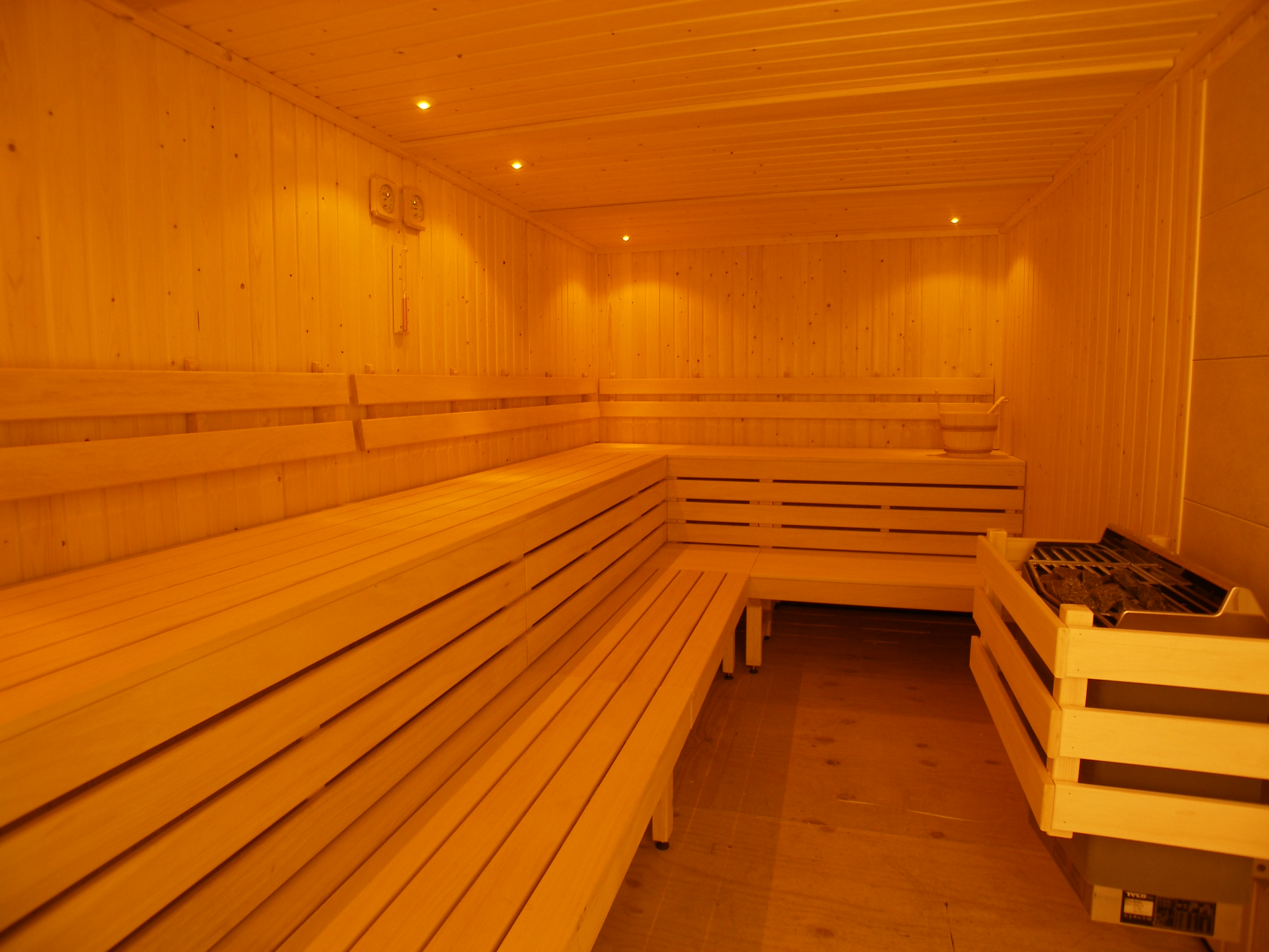 Commercial-sauna-hidden-heater (5).JPG