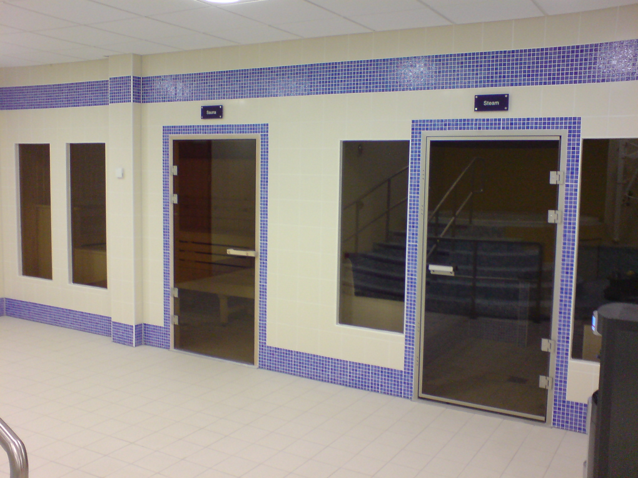 Steam-room-tiled-commercial-bespoke (10).JPG