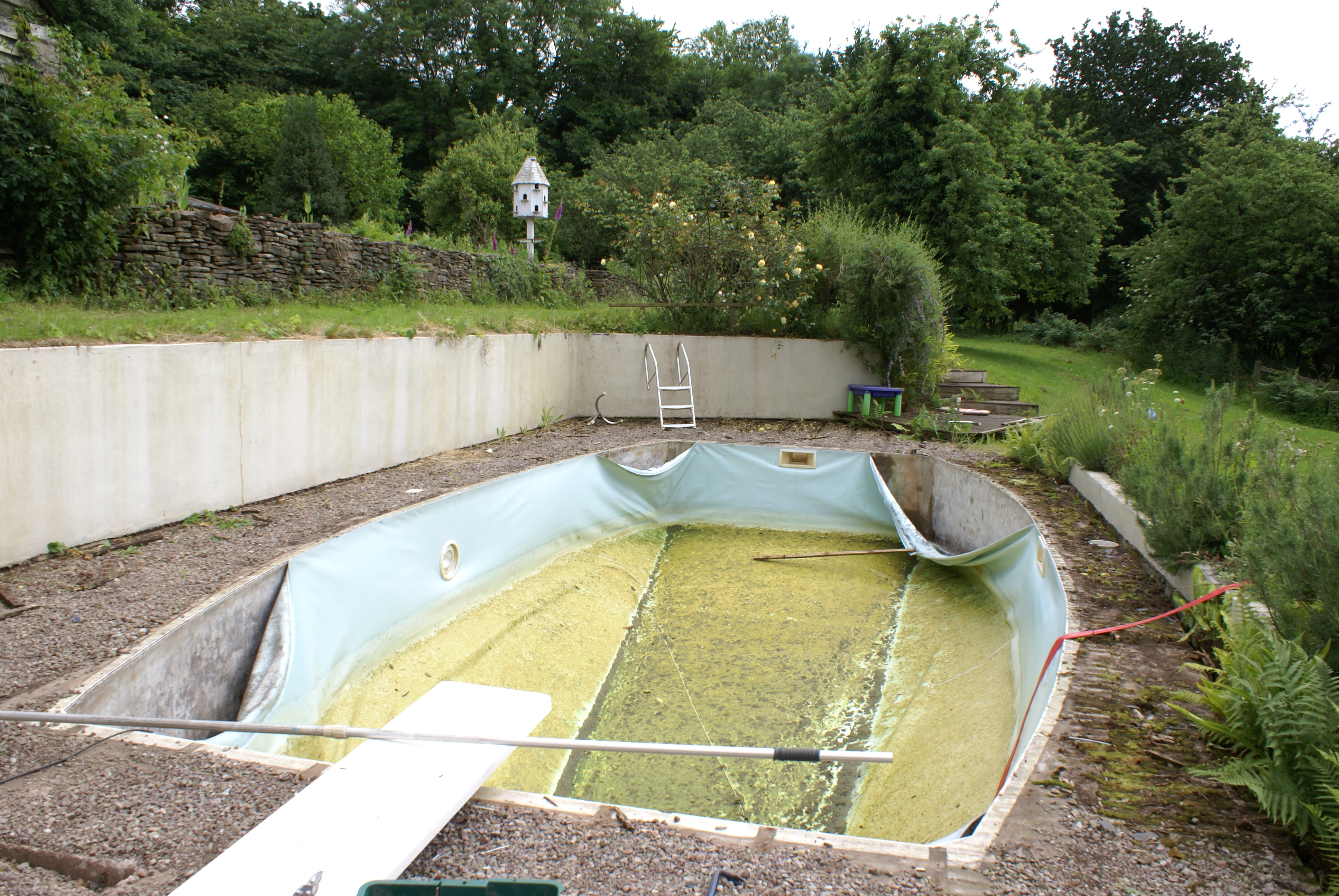 Pool-refurbishment-usk-valley-liner-slide-roller (2).JPG