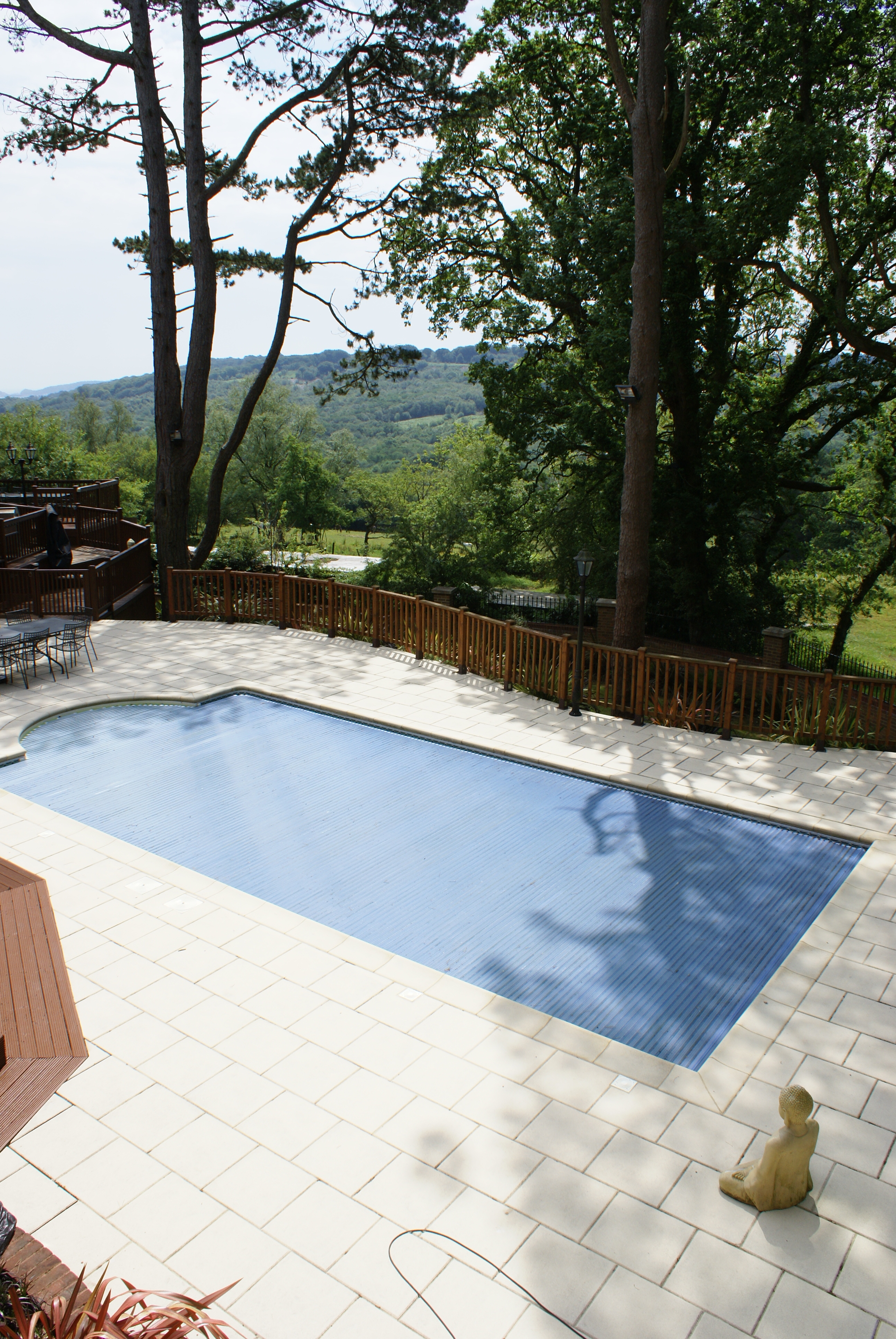 Liner-pool-Swansea-automatic-cover-hottub (2).JPG