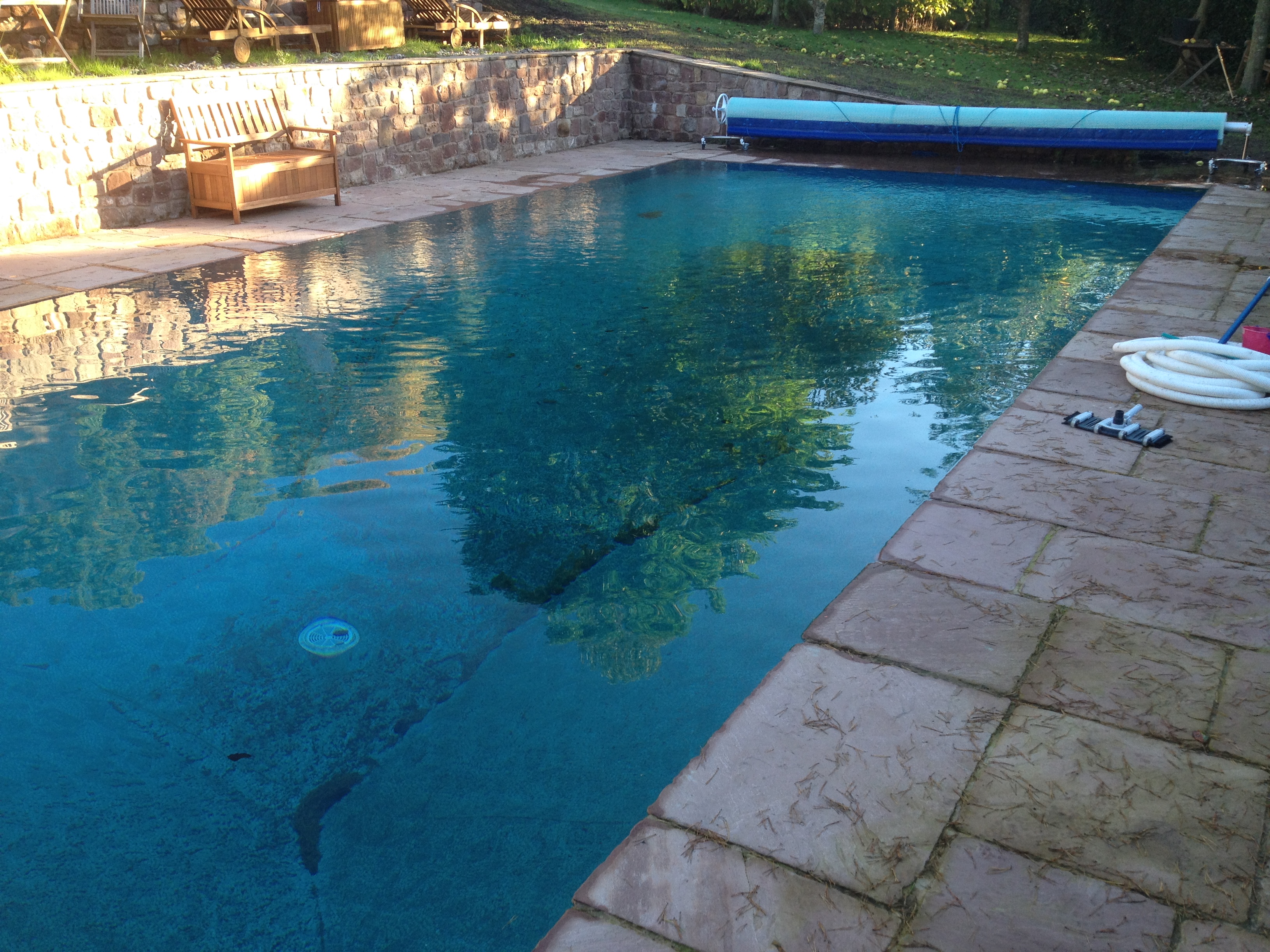 Outdoor-pools-liner-tiled-auromatic-slatted-safety-covers (16).jpg