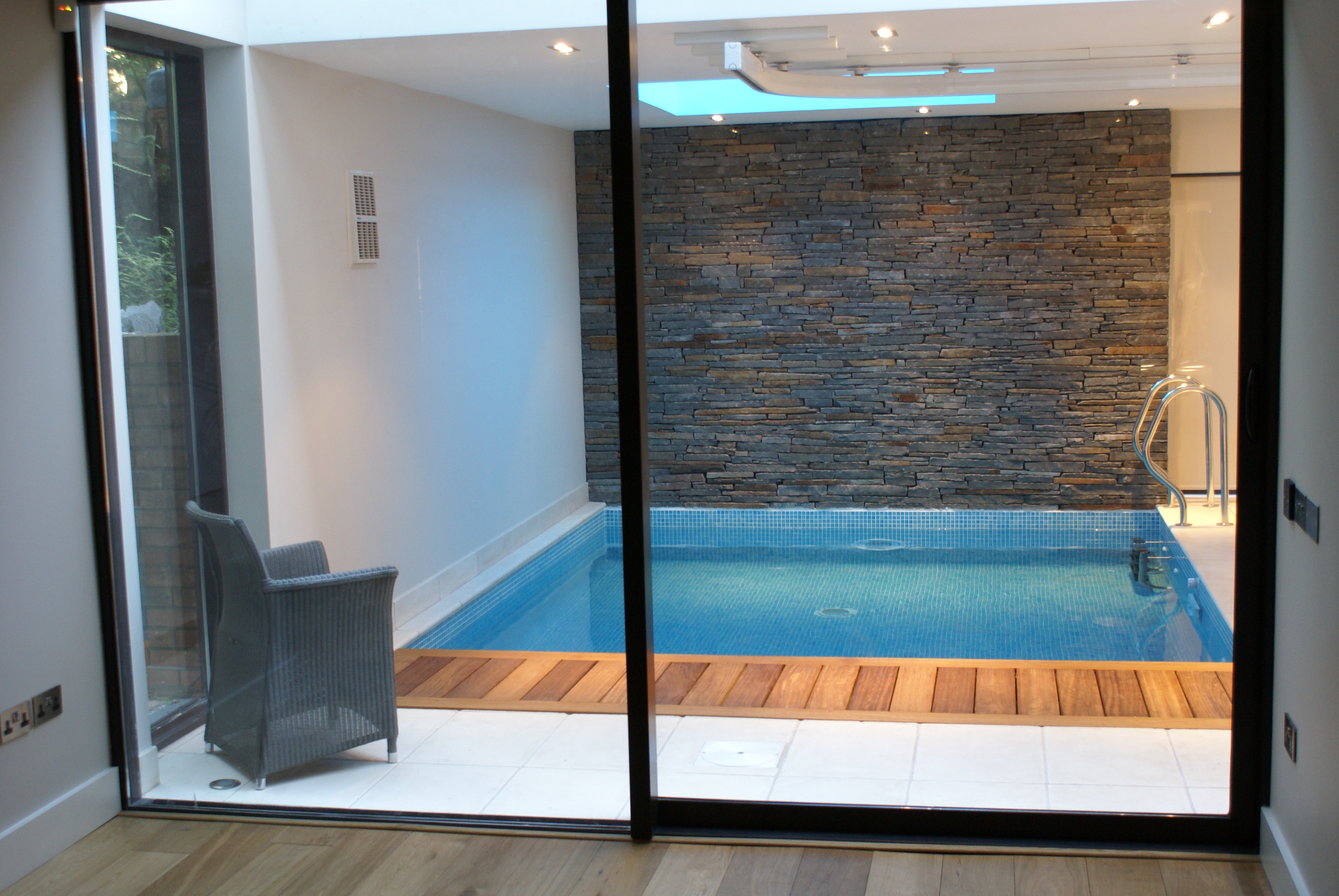 indoor-hydrotherapy-pool-badujet-tiled (3).JPG