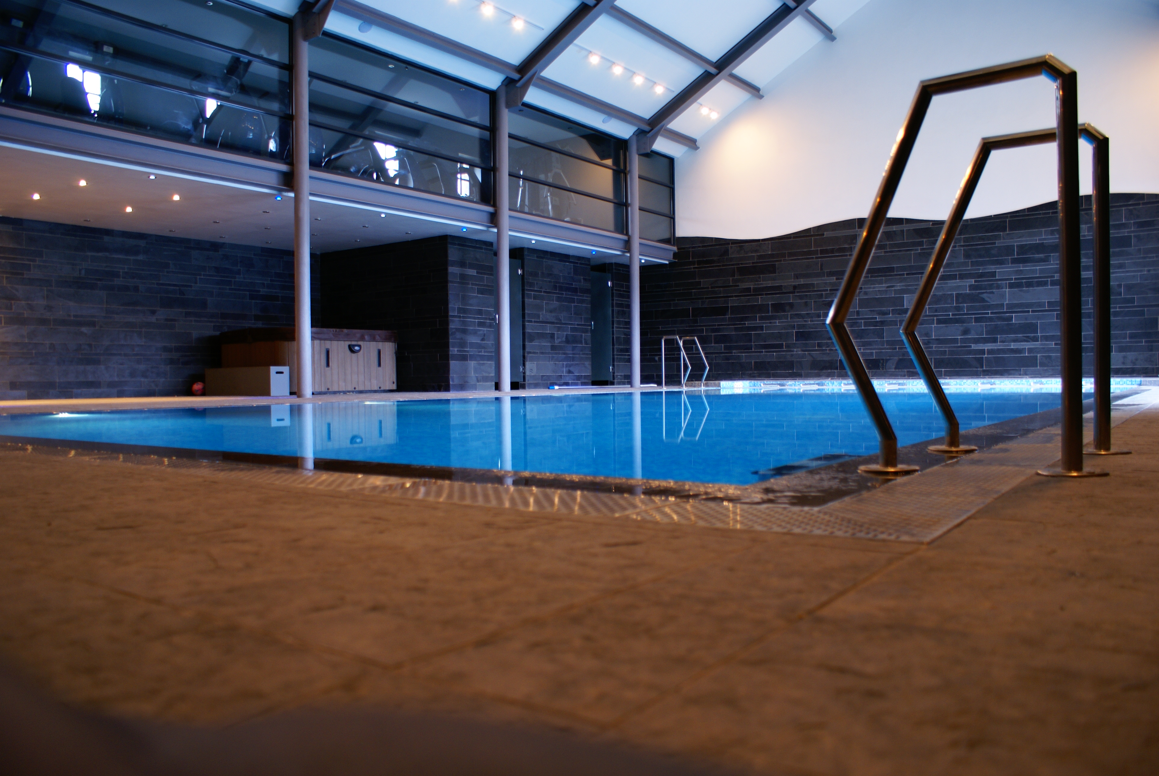 Deck-level-indoor-tiled-pool-delta-del-marquis-spa (3).JPG