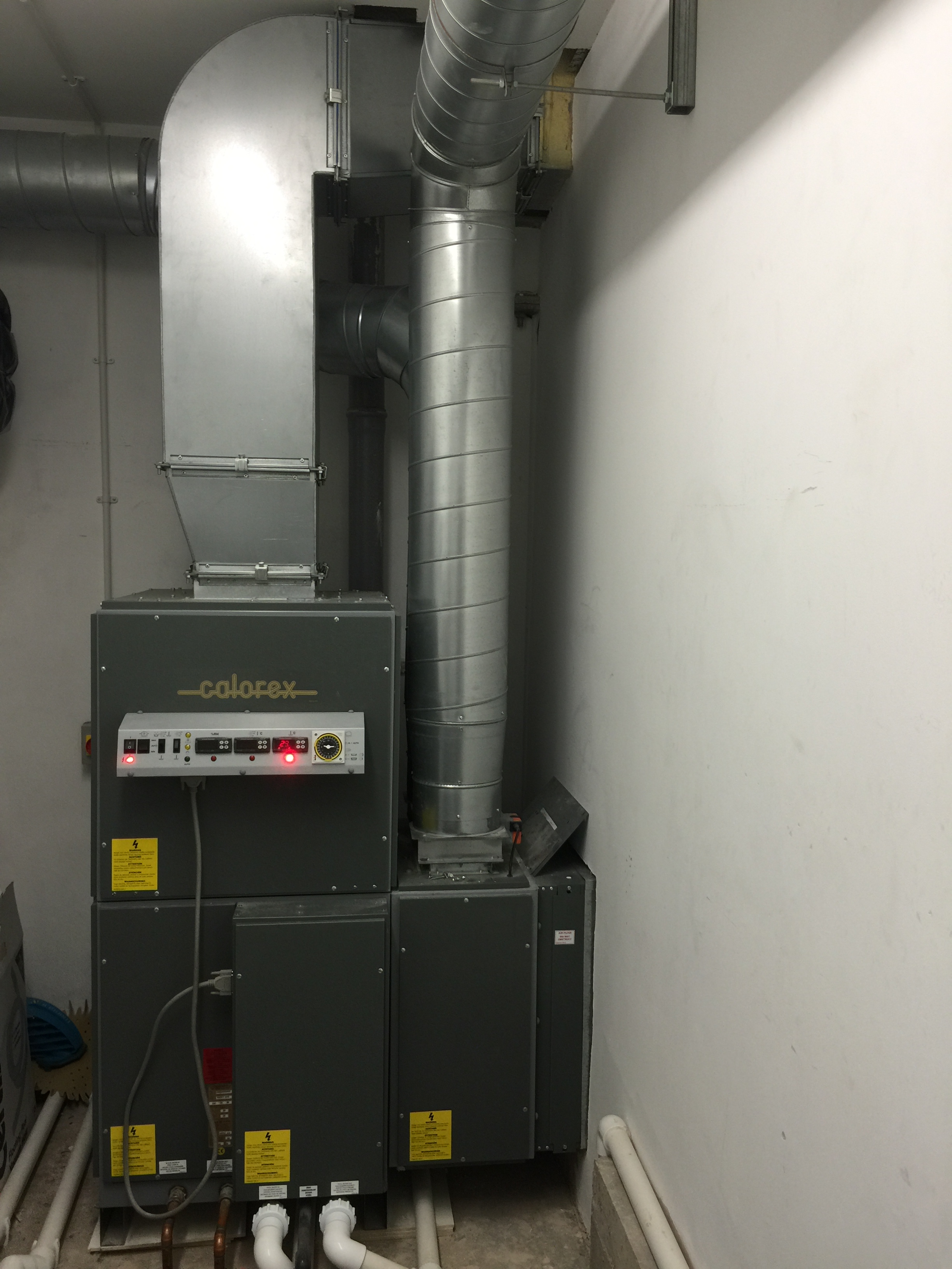 Indoor-hydrotherapy-pool-cardiff-variheat-topline-LMI (3).JPG