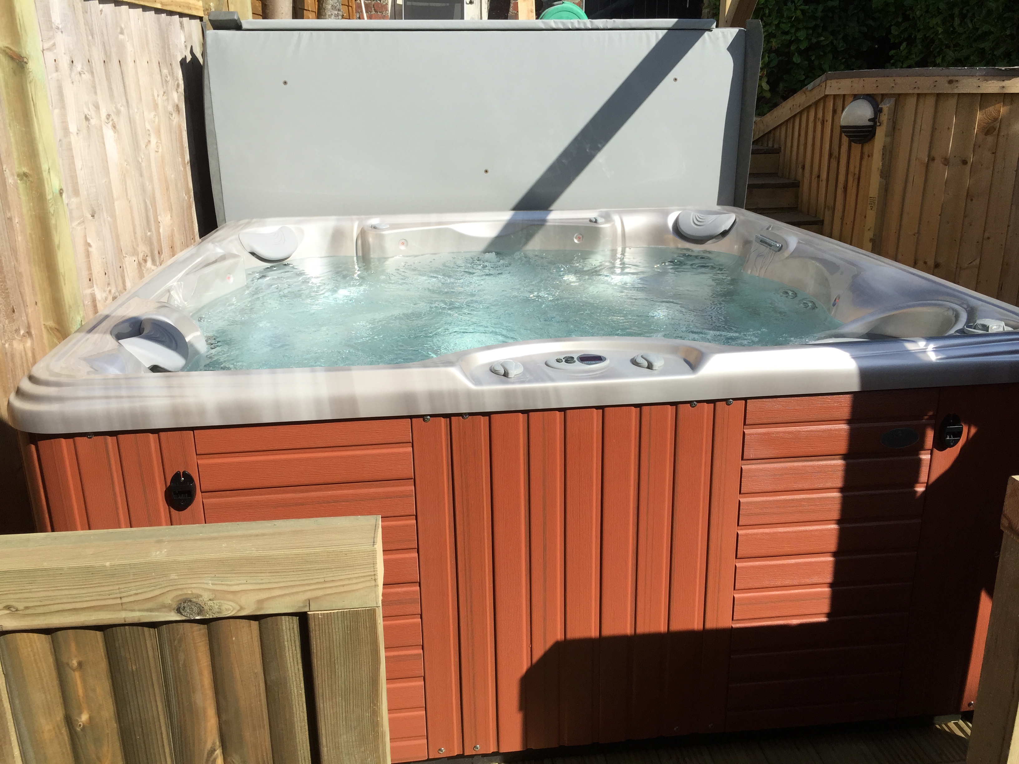 hot-tub-wales-llantrisant-caldera-palatino (3).JPG