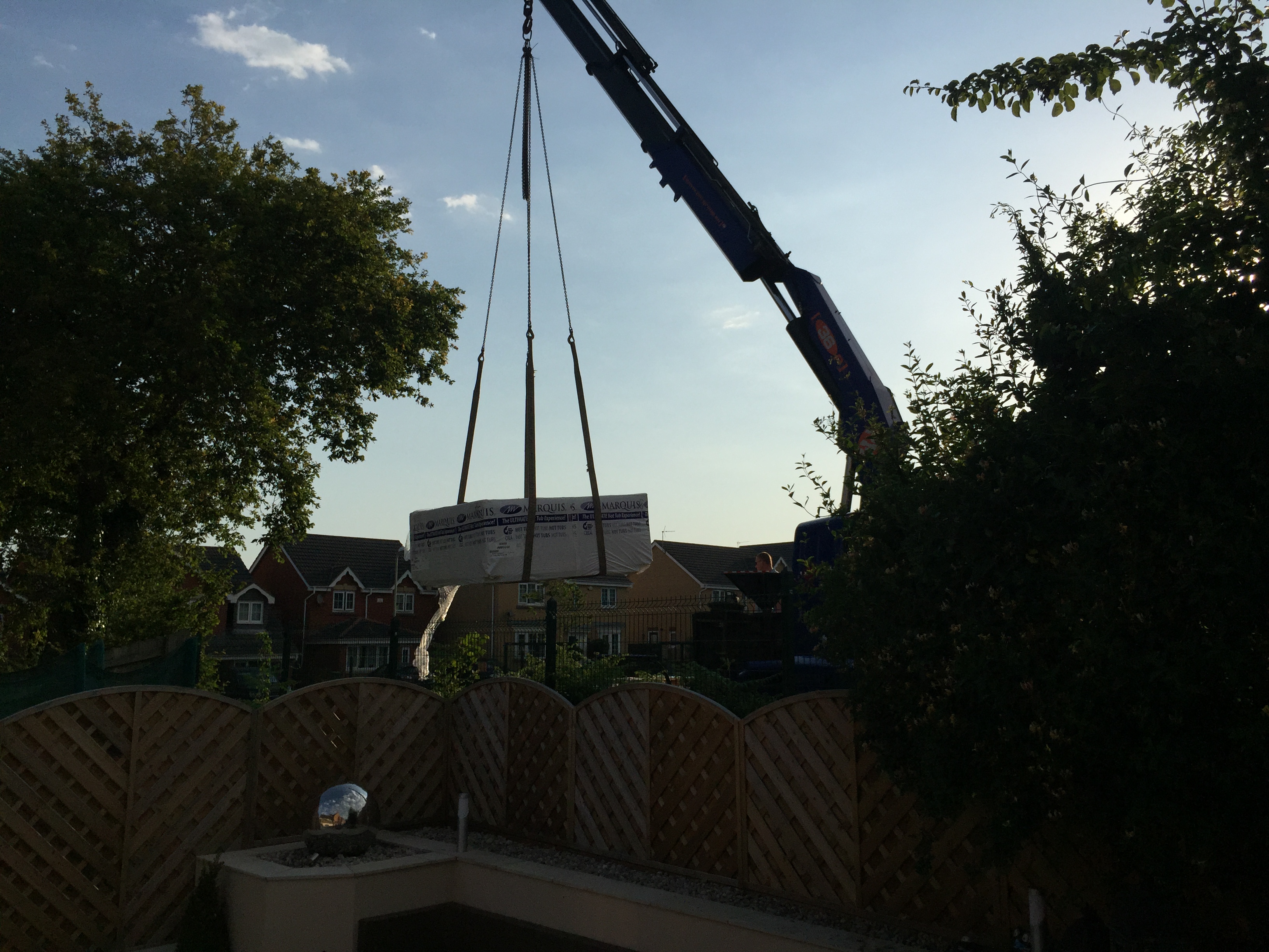 Marquis-eseries-545-hottub-spa-hot-tub-llantrisant-miskin-hiab (1).JPG