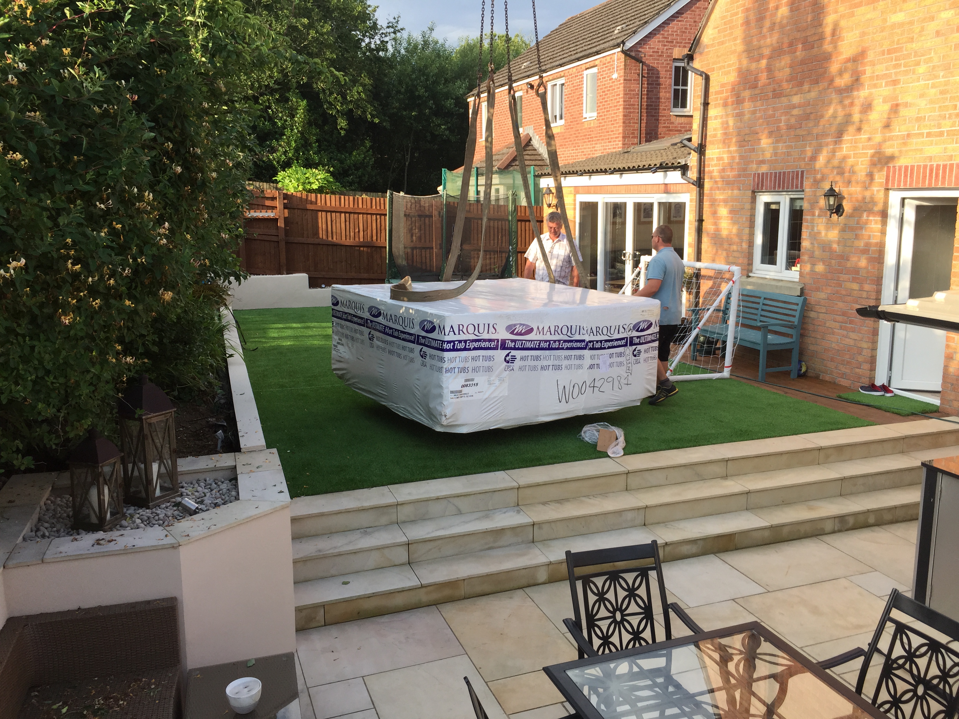 Marquis-eseries-545-hottub-spa-hot-tub-llantrisant-miskin-hiab (4).JPG