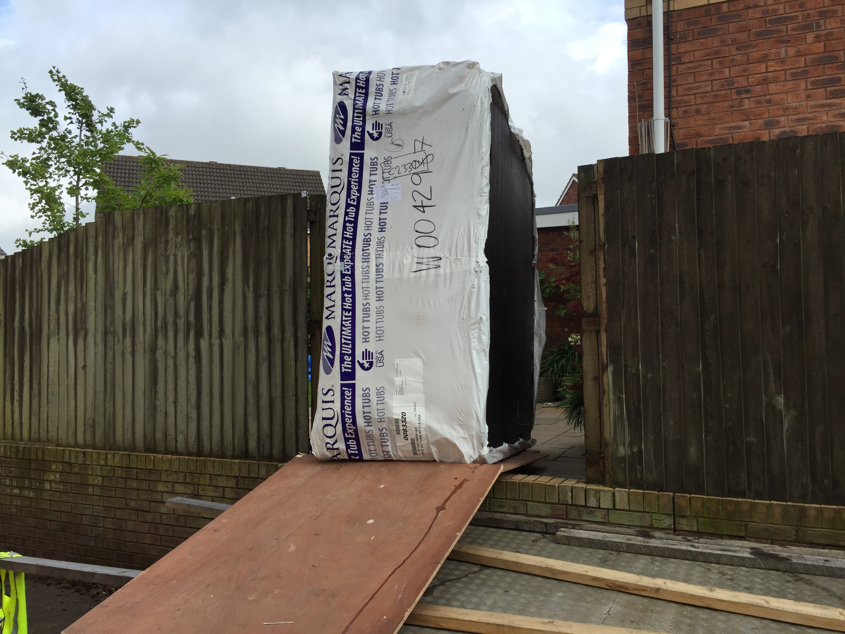 Marquis-spa-epic-ultimate-Bridgend-Wales-cameo-ash (1).JPG