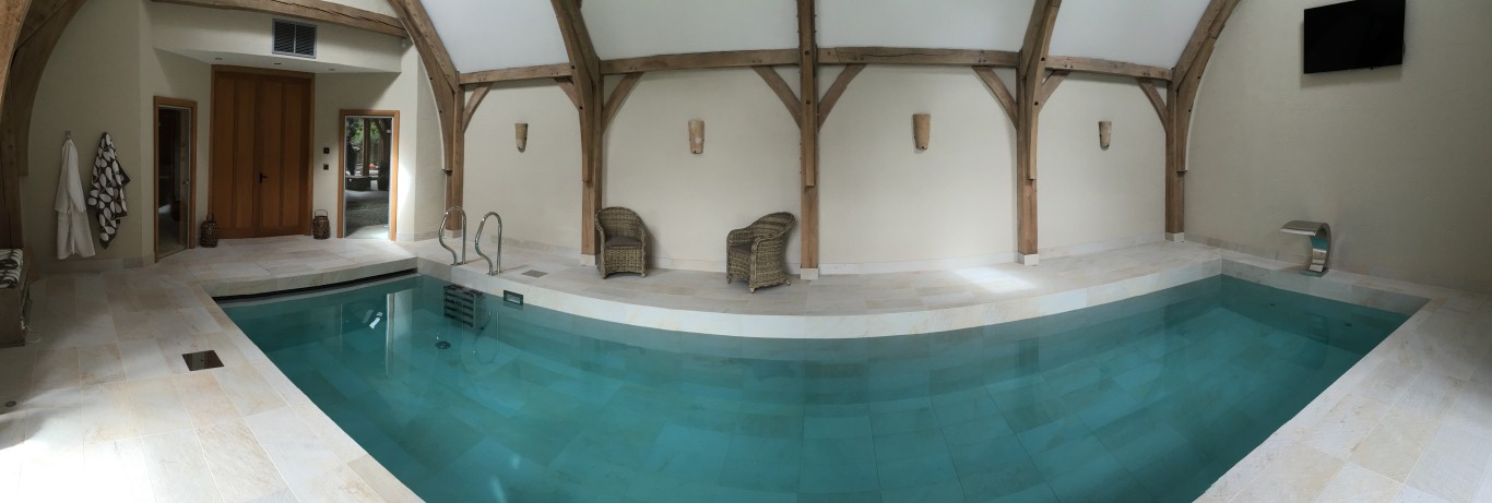 Indoor-pool-Swansea-Wales-Cardiff-automatic-cover-fountain-ledlights-sauna-steam-room-calorex-variheat (20).JPG