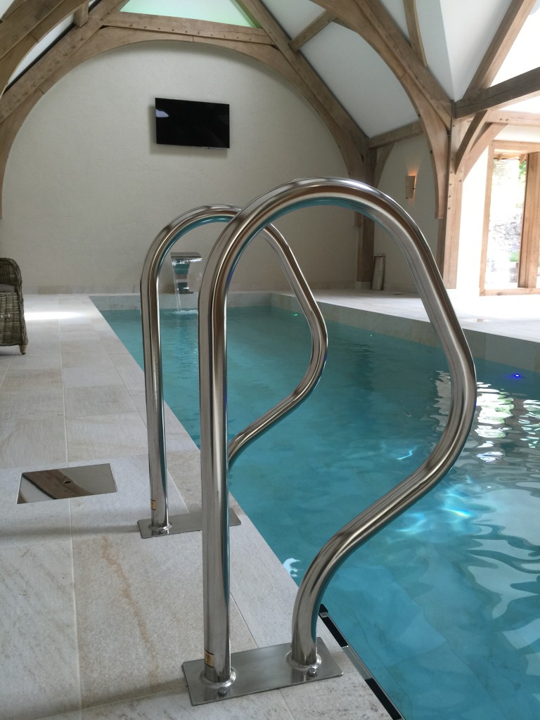 Indoor-pool-Swansea-Wales-Cardiff-automatic-cover-fountain-ledlights-sauna-steam-room-calorex-variheat (11).JPG