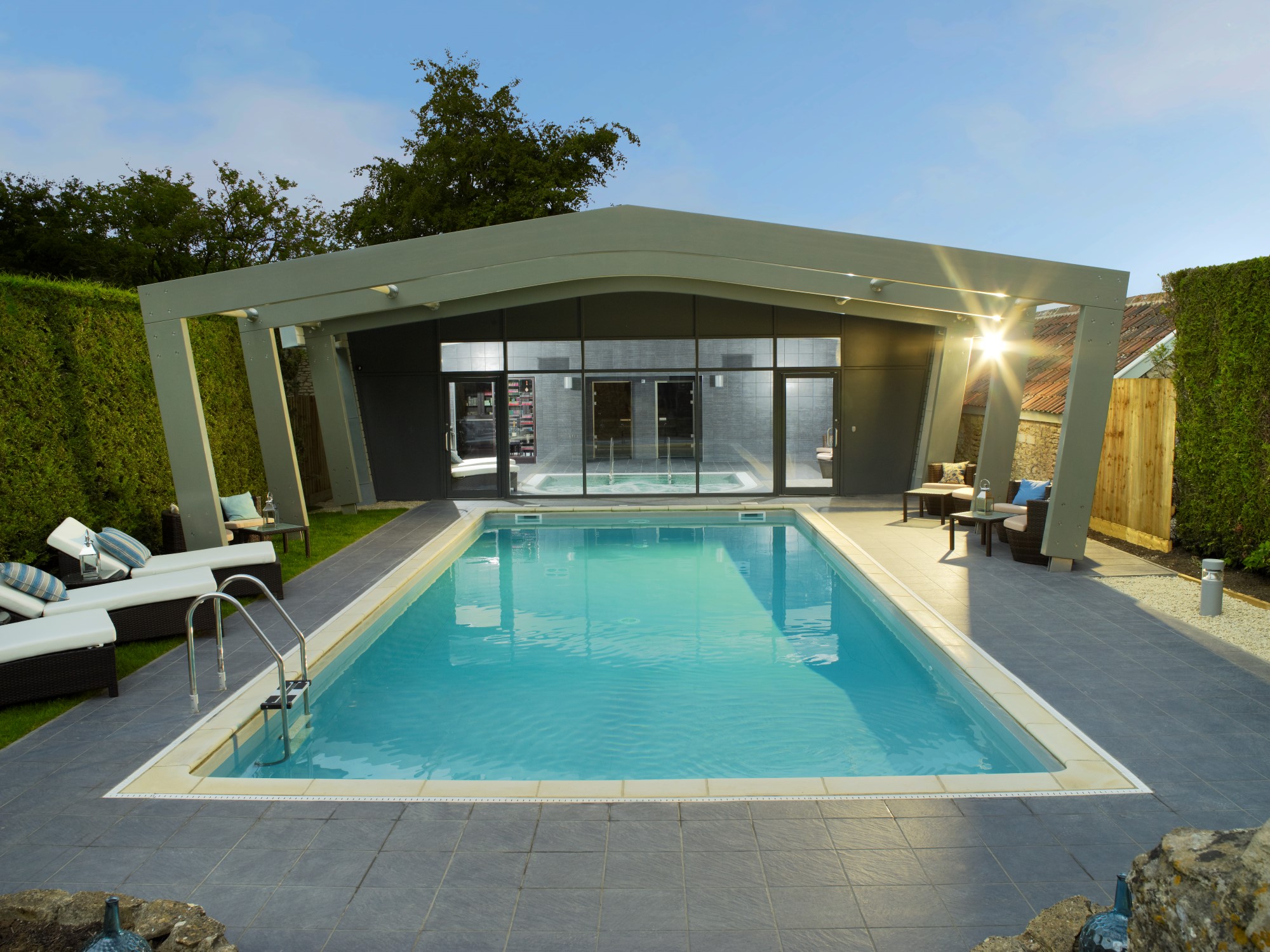 Homewood Park Hotel Outdoor Pool